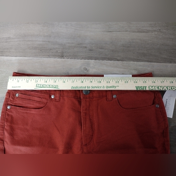 Christopher and Banks Signature Slimming ankle shaped fit mid rise pant … - Picture 3 of 14